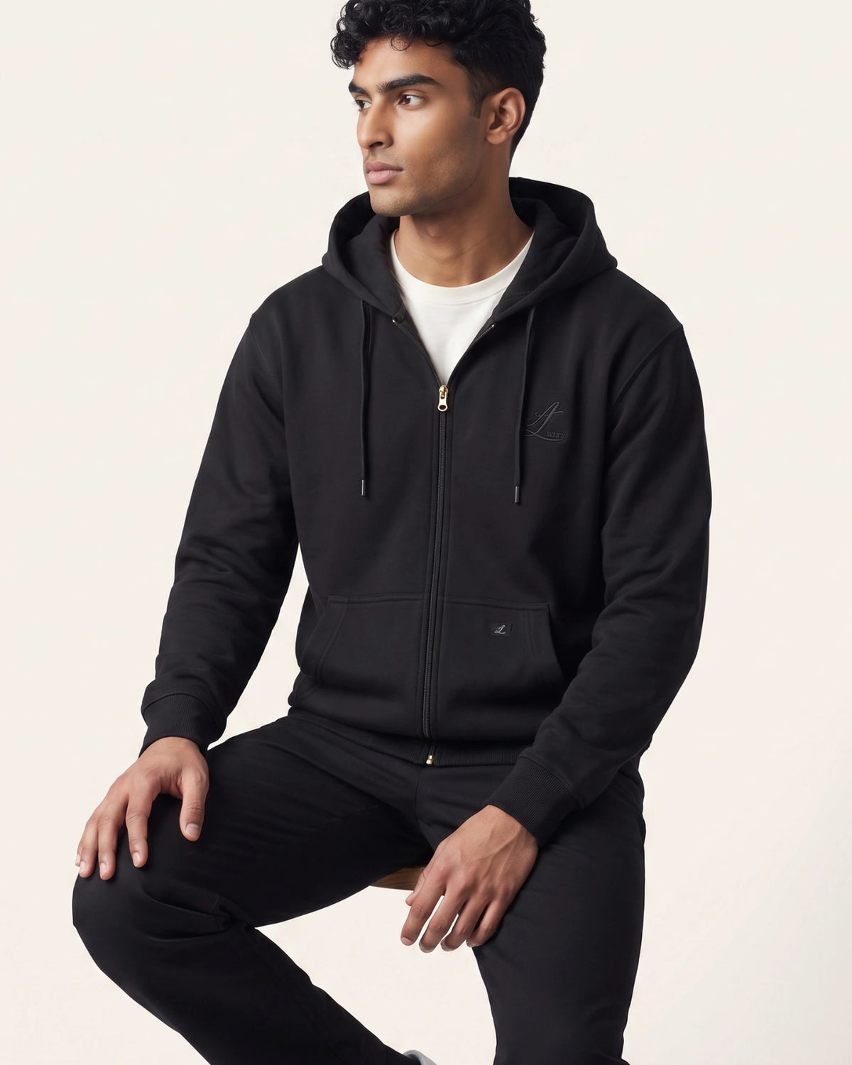 Hoodies & Sweatshirts